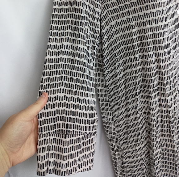 CHICOS Black White Western Aztec Long Cardigan Duster-(#1,106) - Picture 6 of 10